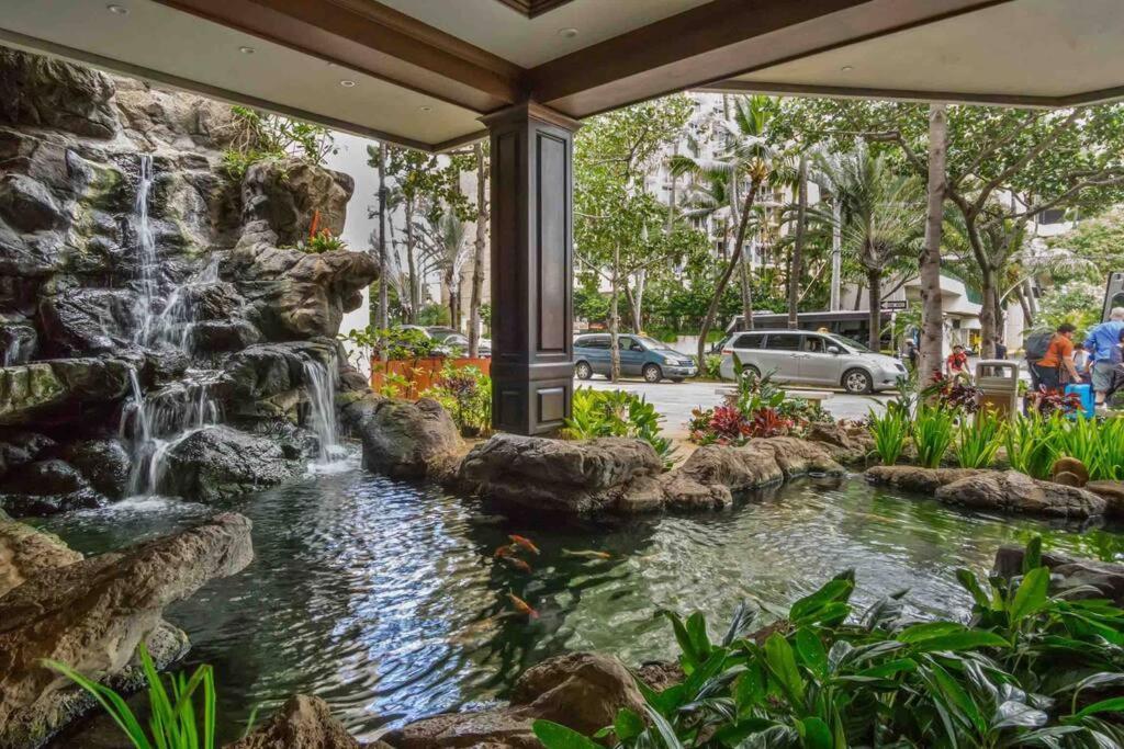 Punawai Suite @Waikiki Banyan Honolulu Exterior photo